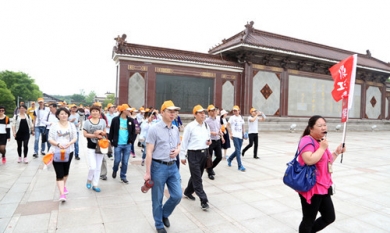 20160901154021_137_390x233